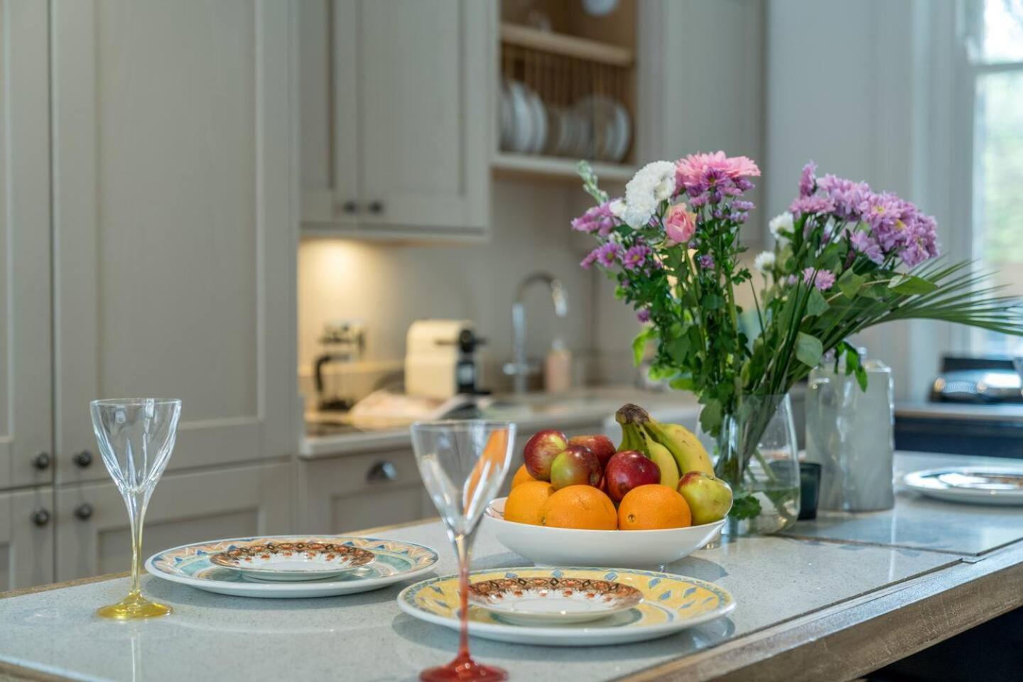 Niru Experience Stunning Duplex Appartamento