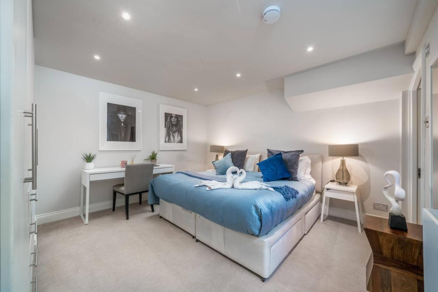 Niru Experience Stunning Duplex *