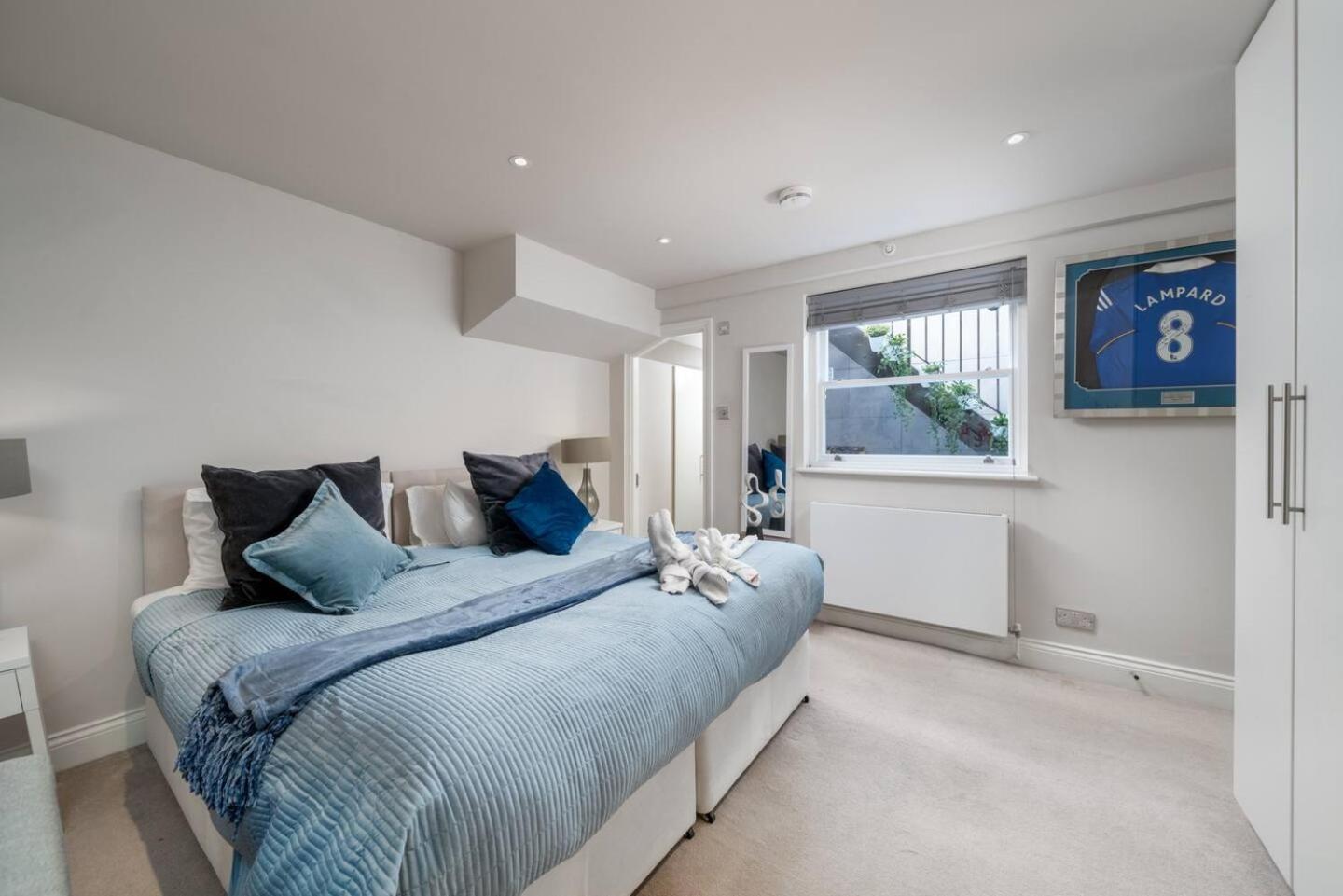 Niru Experience Stunning Duplex