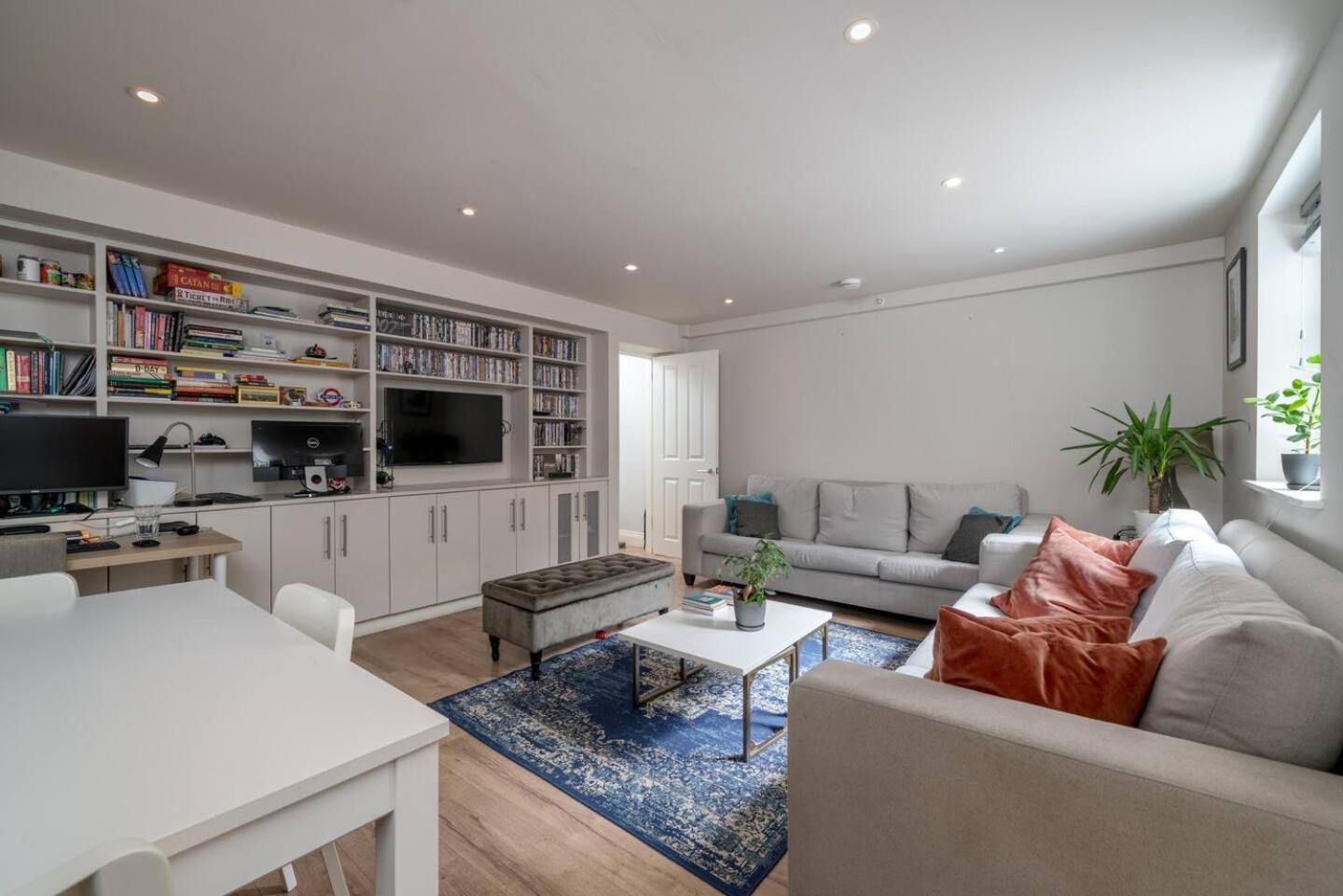 Niru Experience Stunning Duplex * Londra